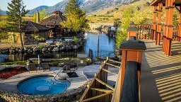 Lanscape-Garden-Design-with-Hot-Tub-of-1862-David-Walley-Restaurant-and-Saloon-in-Genoa-Nevada